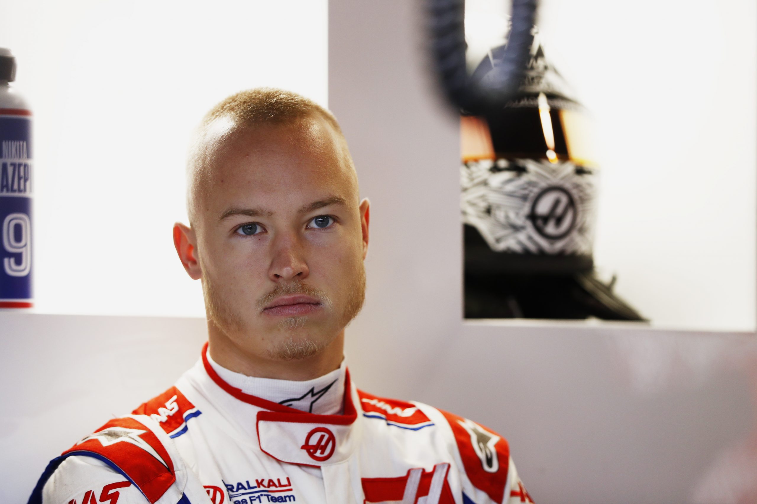 Guerra F1 e Ucraina, Haas licenzia Nikita Mazepin